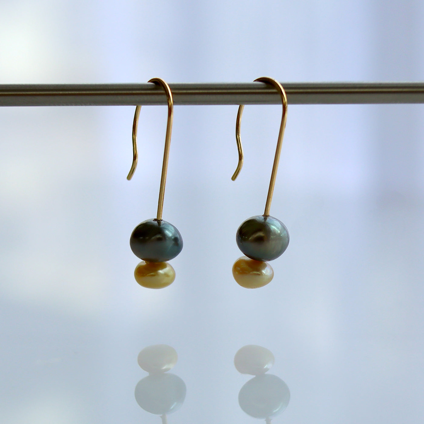 Two-Color Keshi Earrings - 18K YG