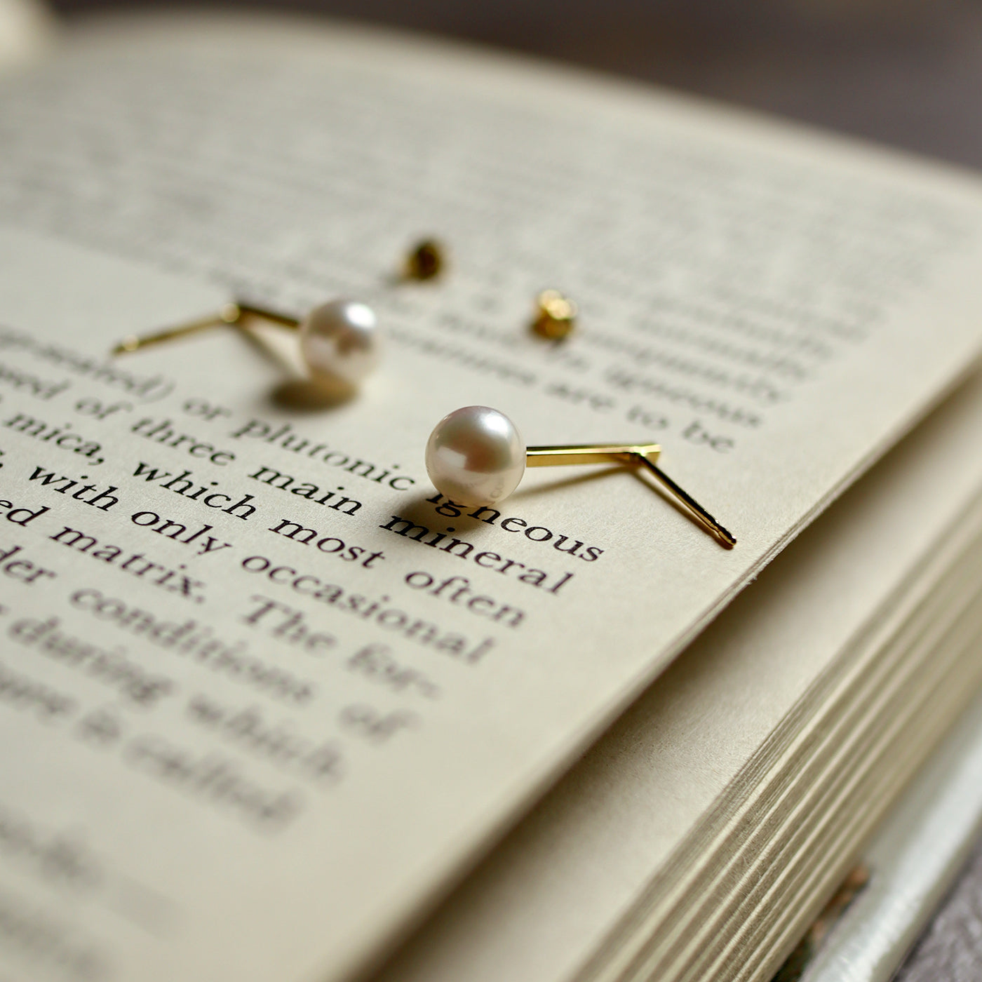 Akoya Quarter Note Earrings