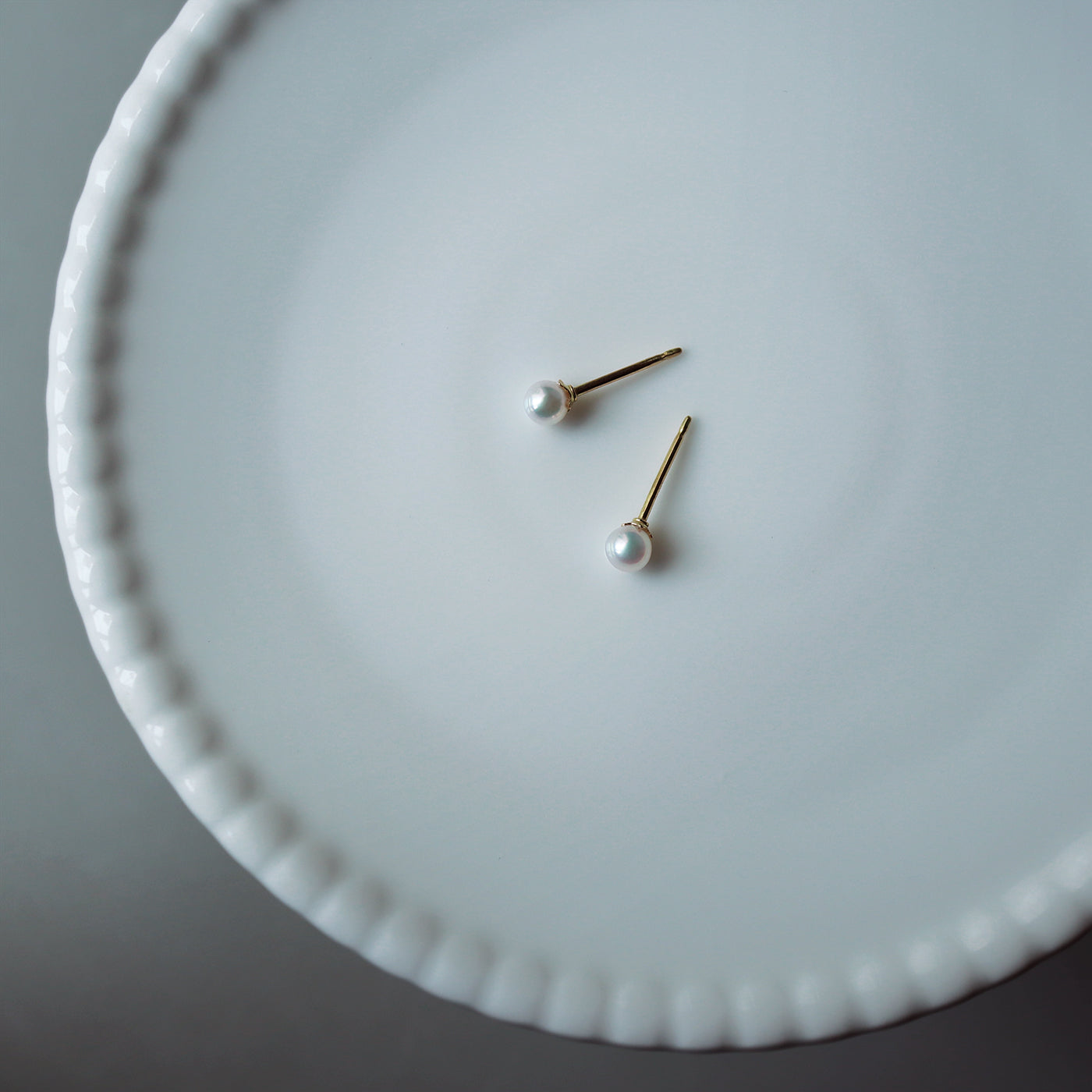 Atypical Cup Studs - Baby Akoya