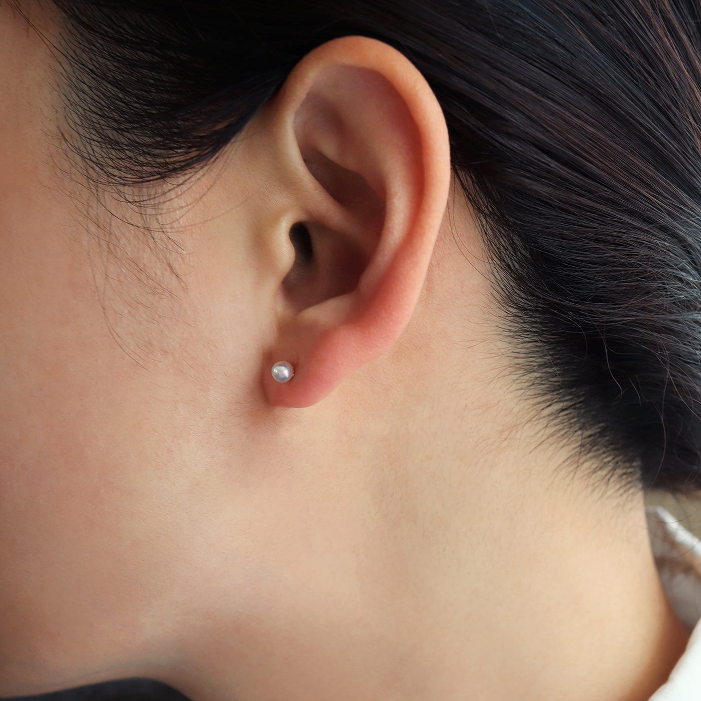 Atypical Cup Studs - Baby Akoya