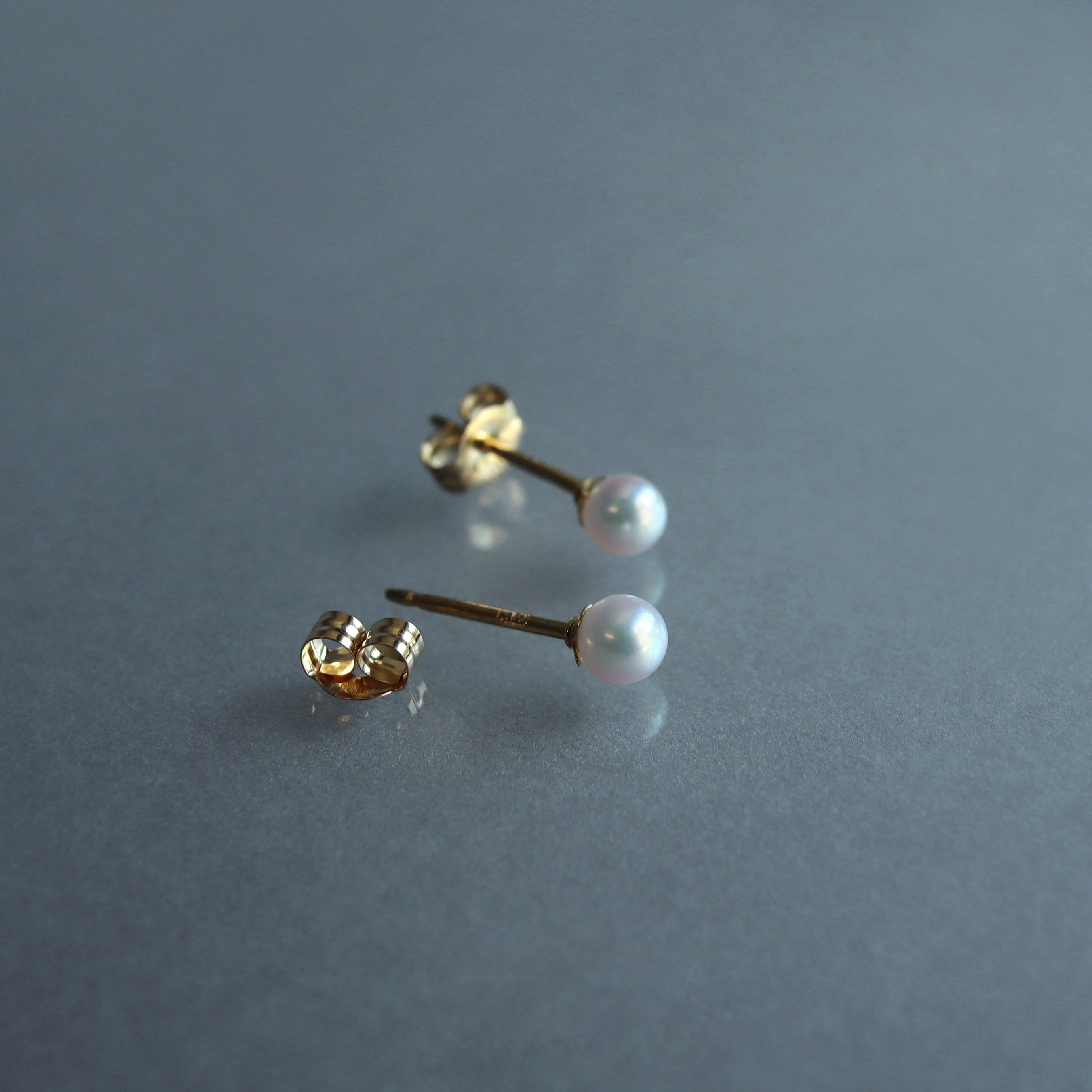 Atypical Cup Studs - Baby Akoya