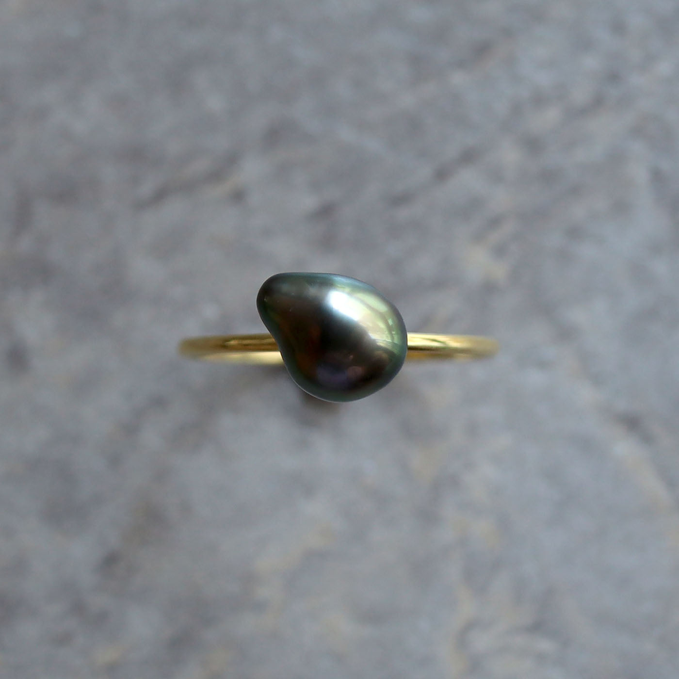 Tiny Half Round Ring - Tahitian Keshi B