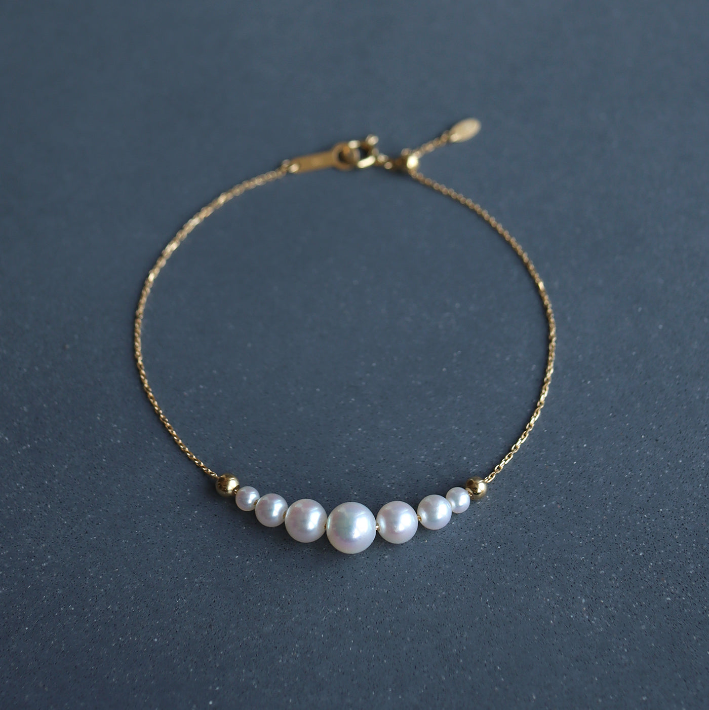 Graduated Pearl Chain Bracelet - Akoya Pearl