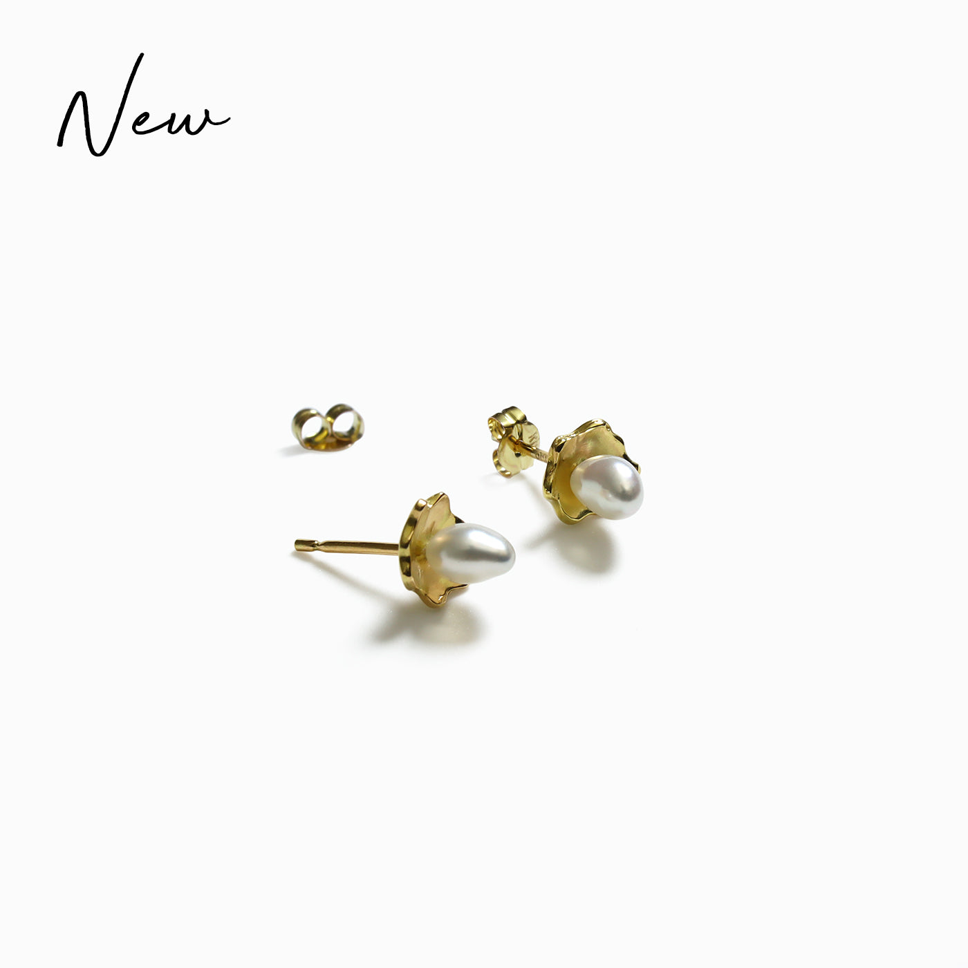 South Sea Keshi Sealing Flower Earrings