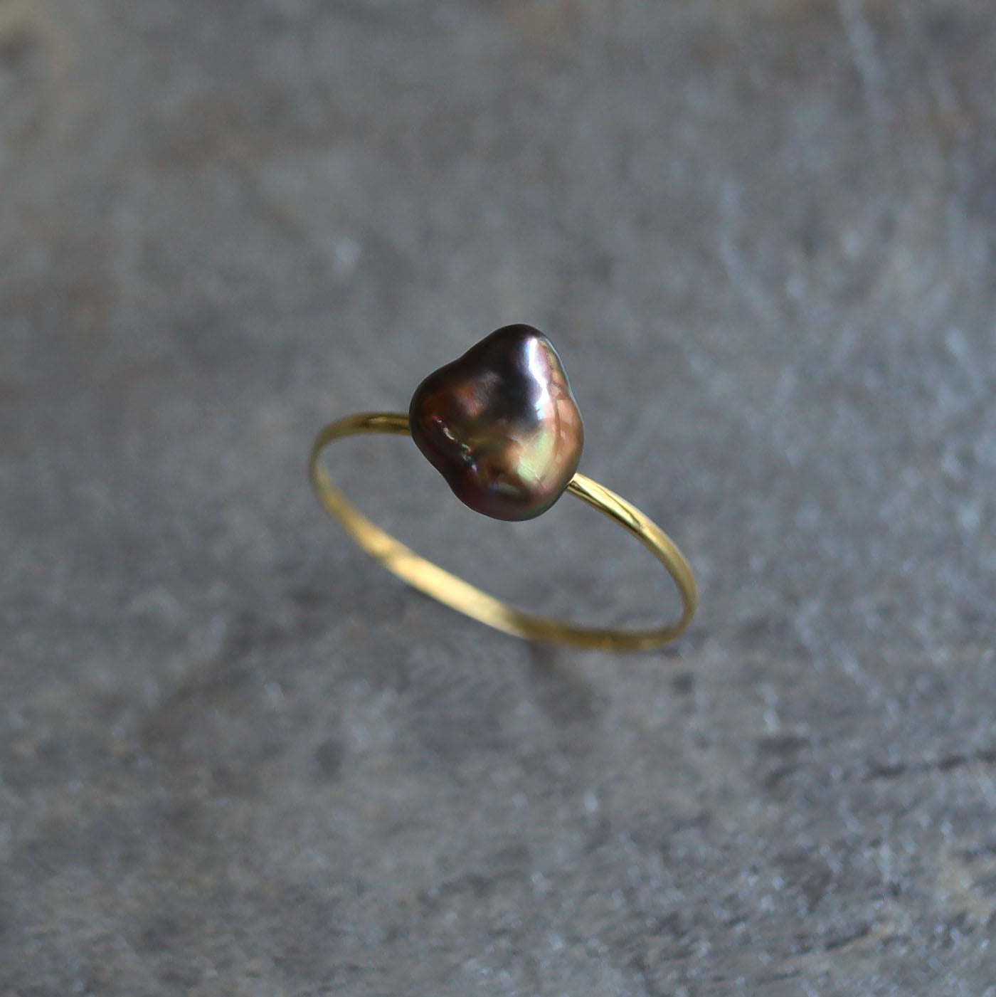 Tiny Half Round Ring - Tahitian Keshi A