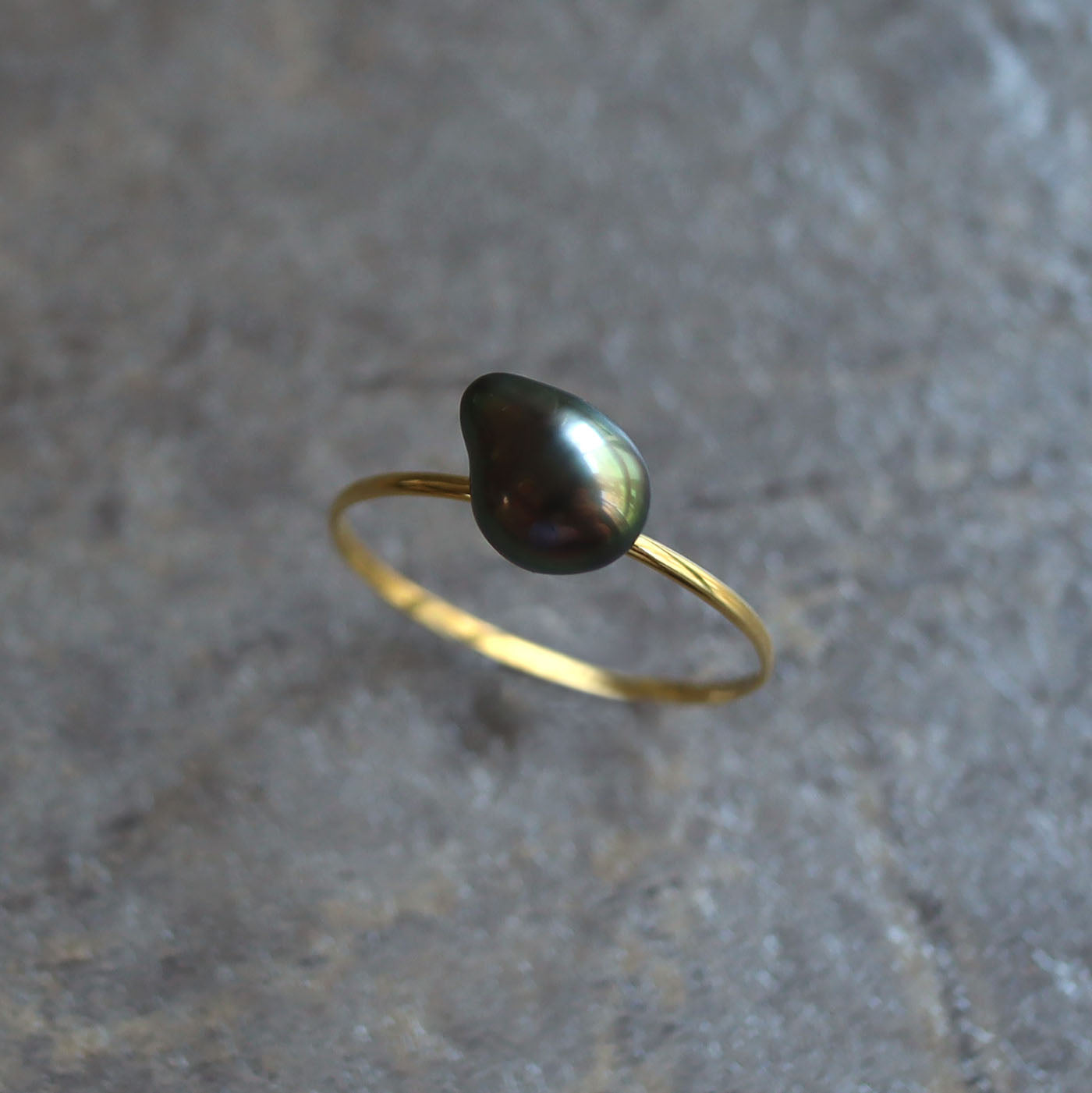 Tiny Half Round Ring - Tahitian Keshi B