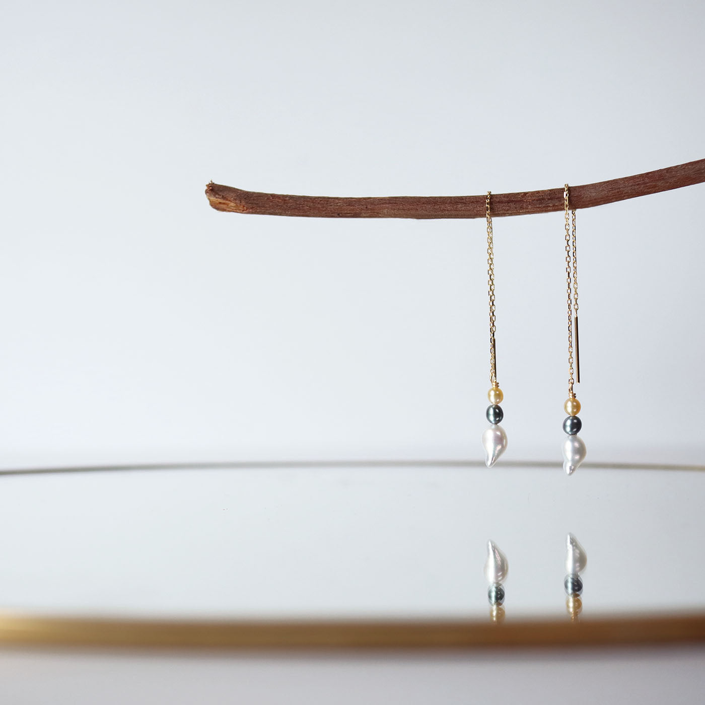 【Remake】Three-Color Keshi Bent Stud Chain Earrings