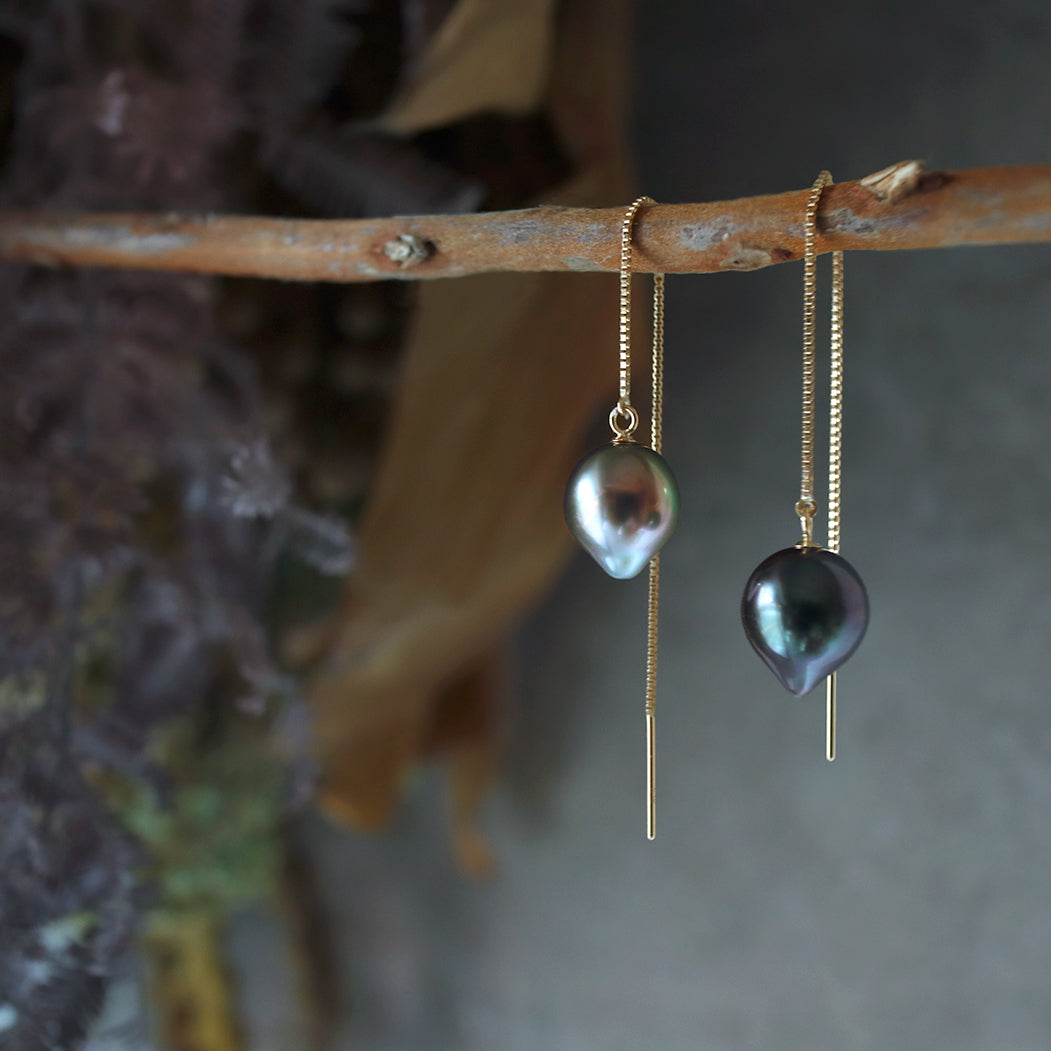 Sakasa Drop Chain Earrings - Tahitian Pearl