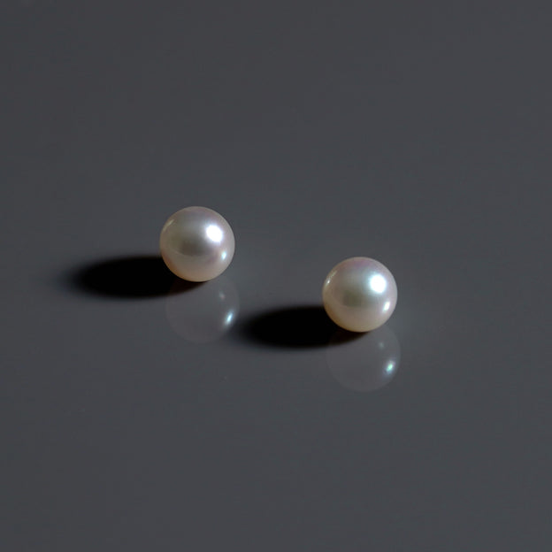 【ESSENTIALS】5.5-6.0mm Akoya Pearl Studs / Earrings  / GN