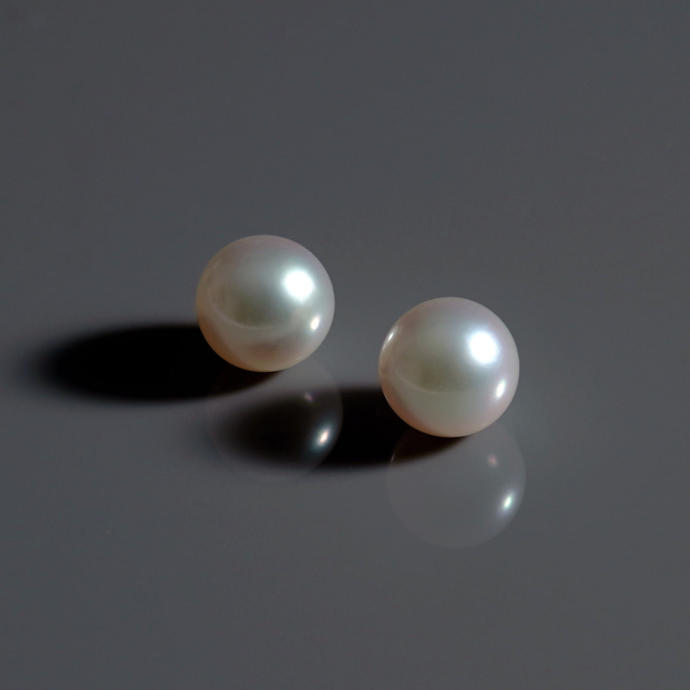 【ESSENTIALS】8.0-8.5mm Akoya Pearl Studs / Earrings / GN