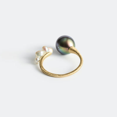 Flowing Open Ring ＜ Luxe ＞ - Tahitian Pearl & Akoya Keshi