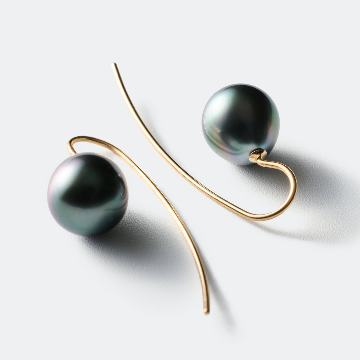 Trickle Hook Pierced Earrings - Tahitian Pearl