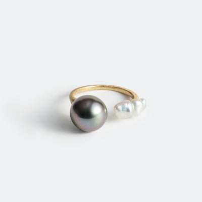 Flowing Open Ring ＜ Luxe ＞ - Tahitian Pearl & Akoya Keshi