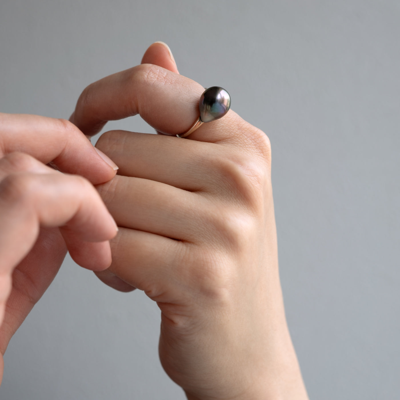 Flowing Open Ring - Tahitian Pearl
