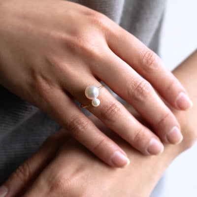 Hand　アコヤ パール 真珠 カスタムジュエリー ネジ式 ミニマル シンプル リング 着用