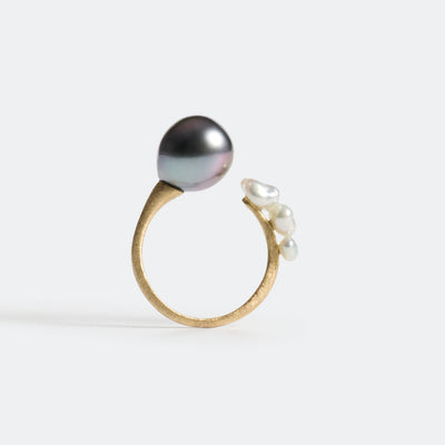 Flowing Open Ring ＜ Luxe ＞ - Tahitian Pearl & Akoya Keshi