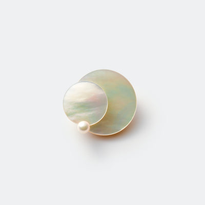 Main_Pendulum_Brooch_SSP アコヤ パール 真珠 マザーオブパール  貝 ブローチ ミニマル シンプル 揺れる