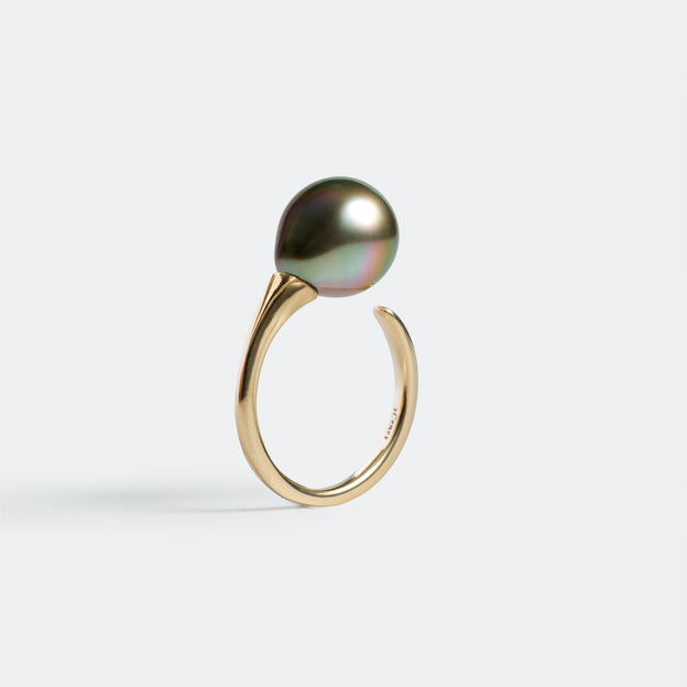 Flowing Open Ring - Tahitian Pearl