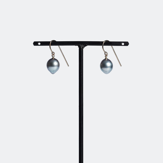 Trickle Hook Earrings - Tahitian Pearl