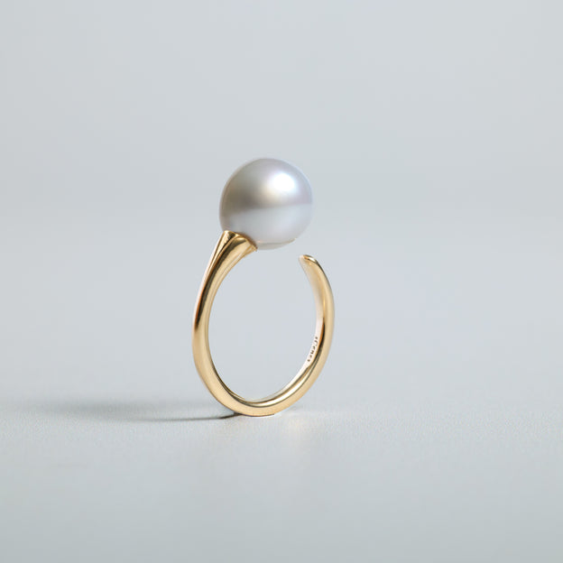 Flowing Open Ring - South Sea Pearl