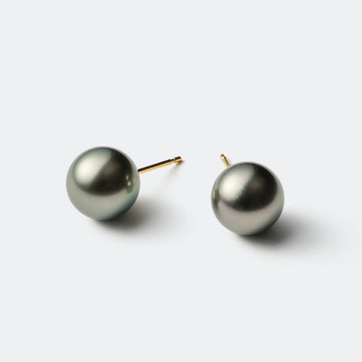 【ESSENTIALS】9.0-10.0mm Tahitian Pearl Studs / K18YG  B
