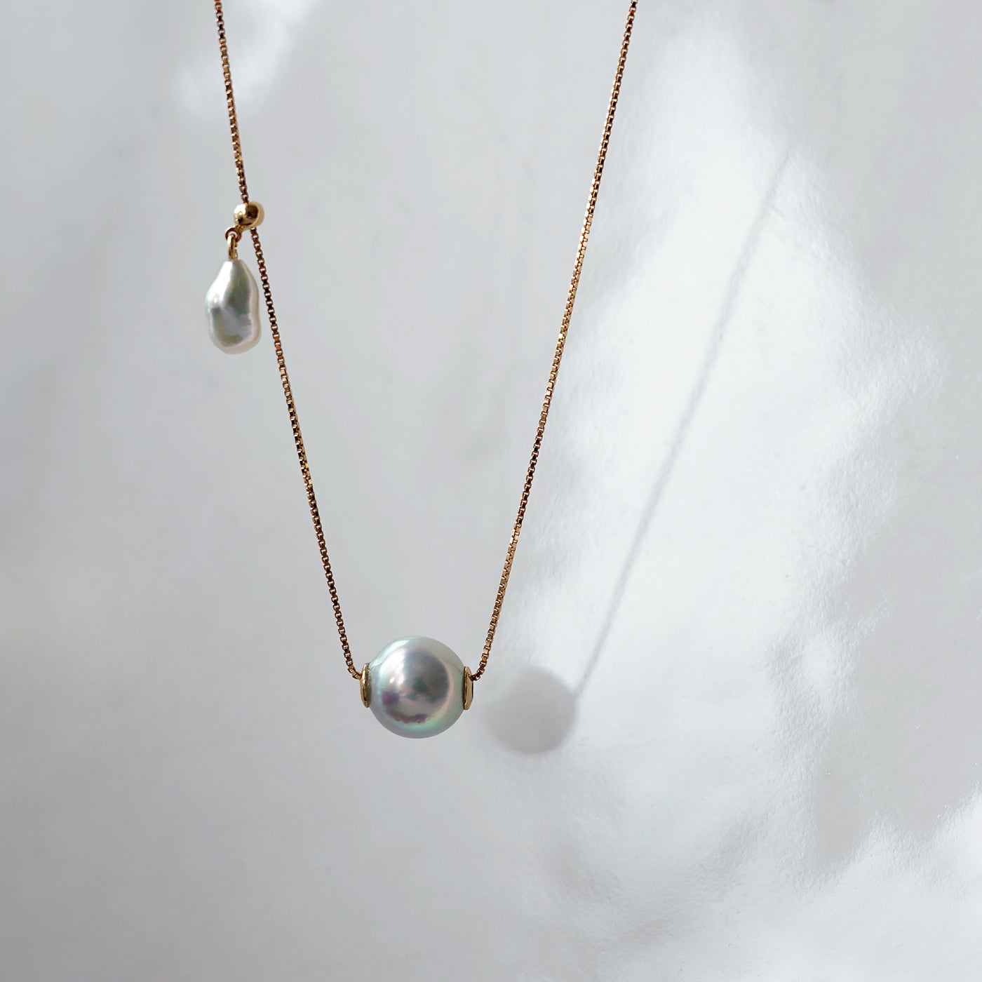 Wandering Pearl Chain Necklace - 海蛍 & アコヤケシ
