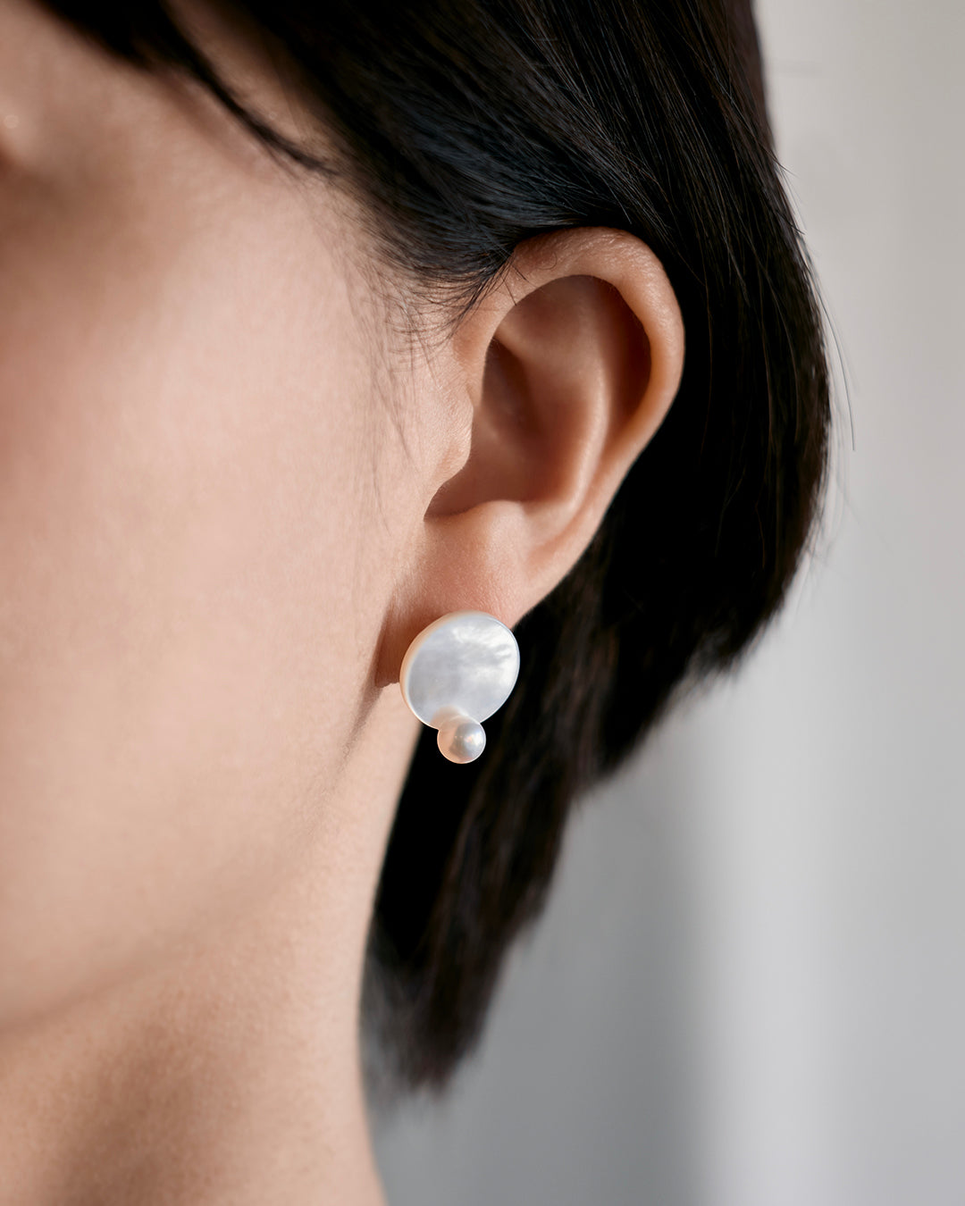 Pendulum Pierced Earrings - White MOP & Akoya Pearl B