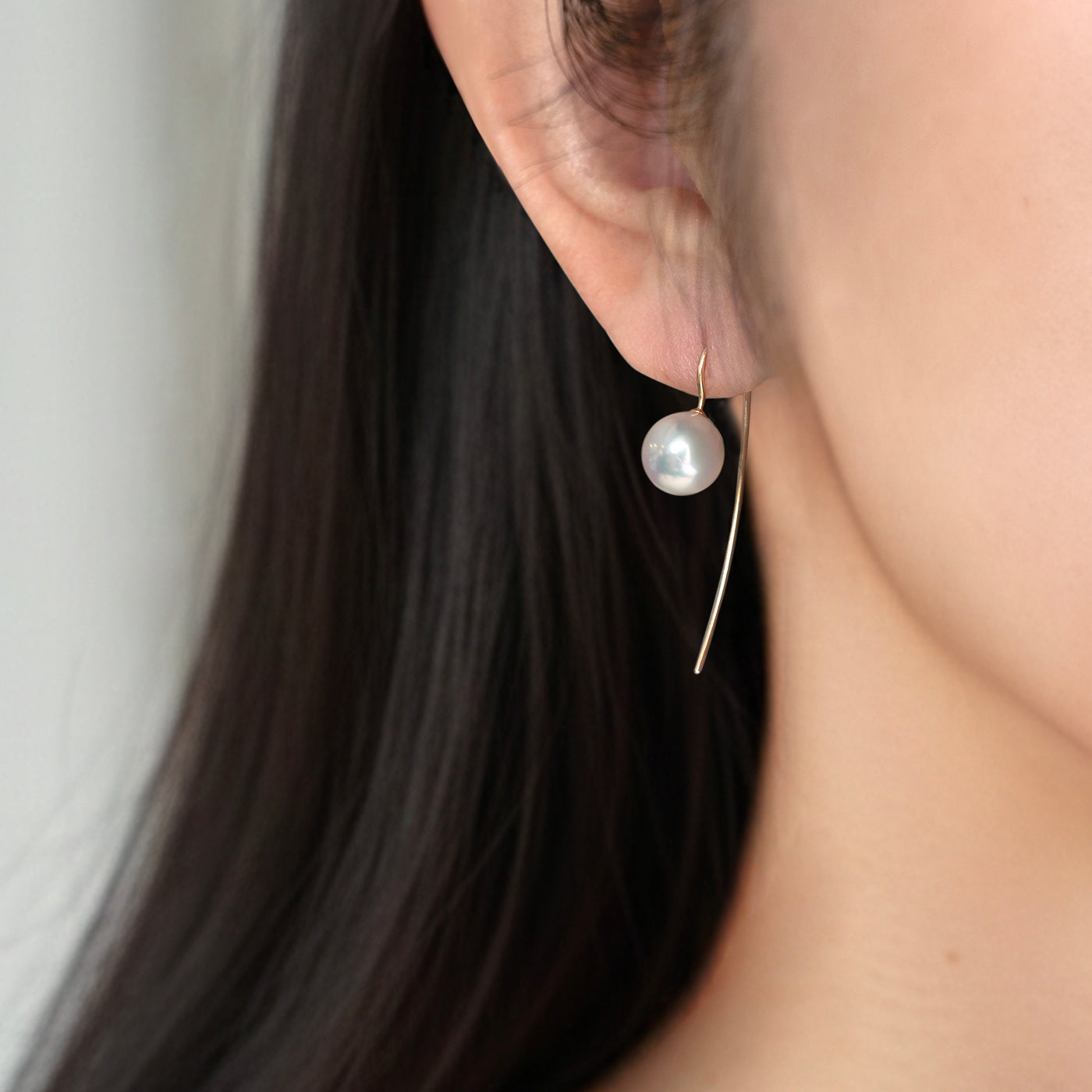 Trickle Hook Pierced Earrings - Akoya Pearl (Green)