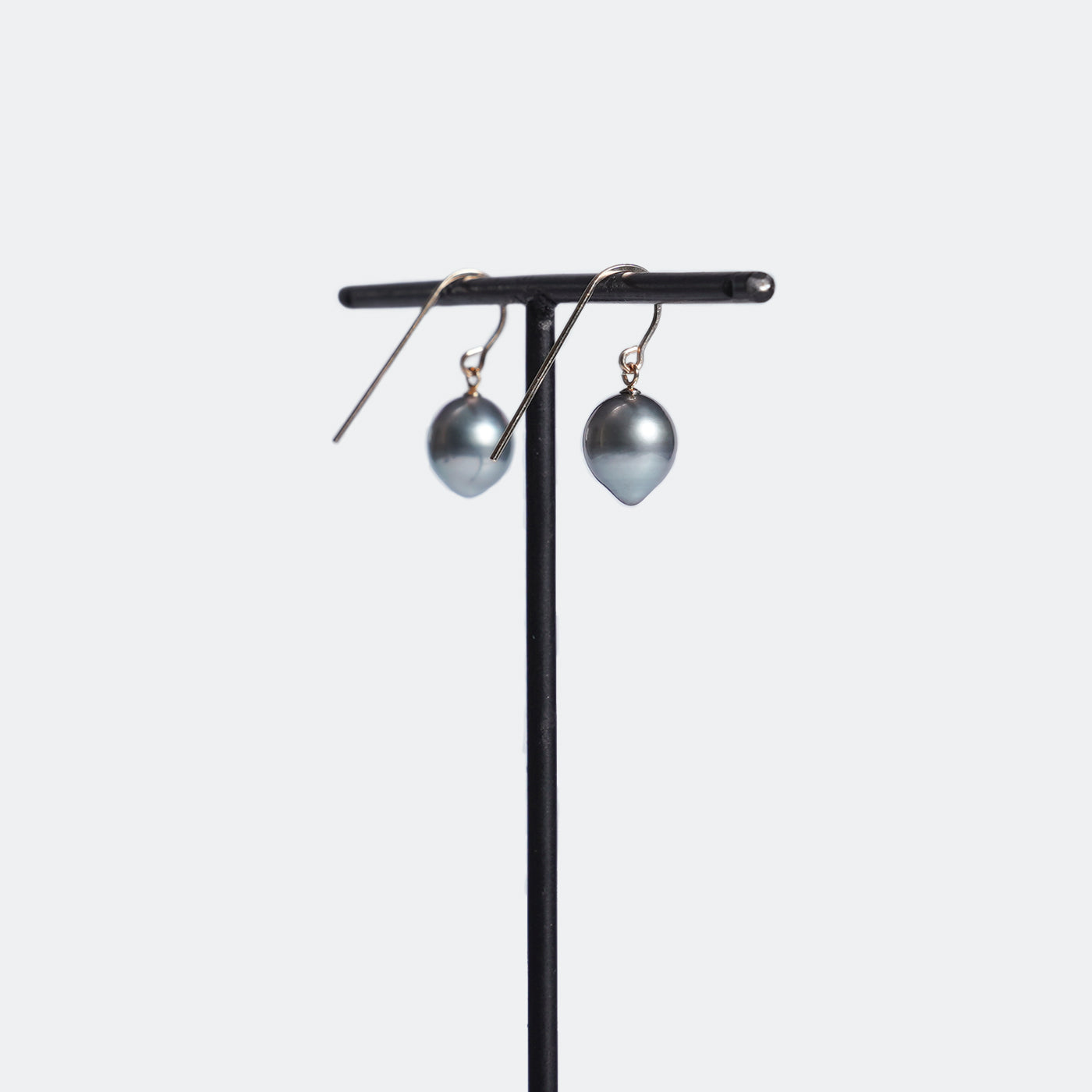 Trickle Hook Earrings - Tahitian Pearl