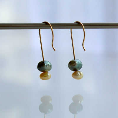 2Color-Earrings-K18YG_BKm-Gs_Back_IMG_2925_e161cbae-7a31-4a0e-82cd-1037426eac05 - sCenes