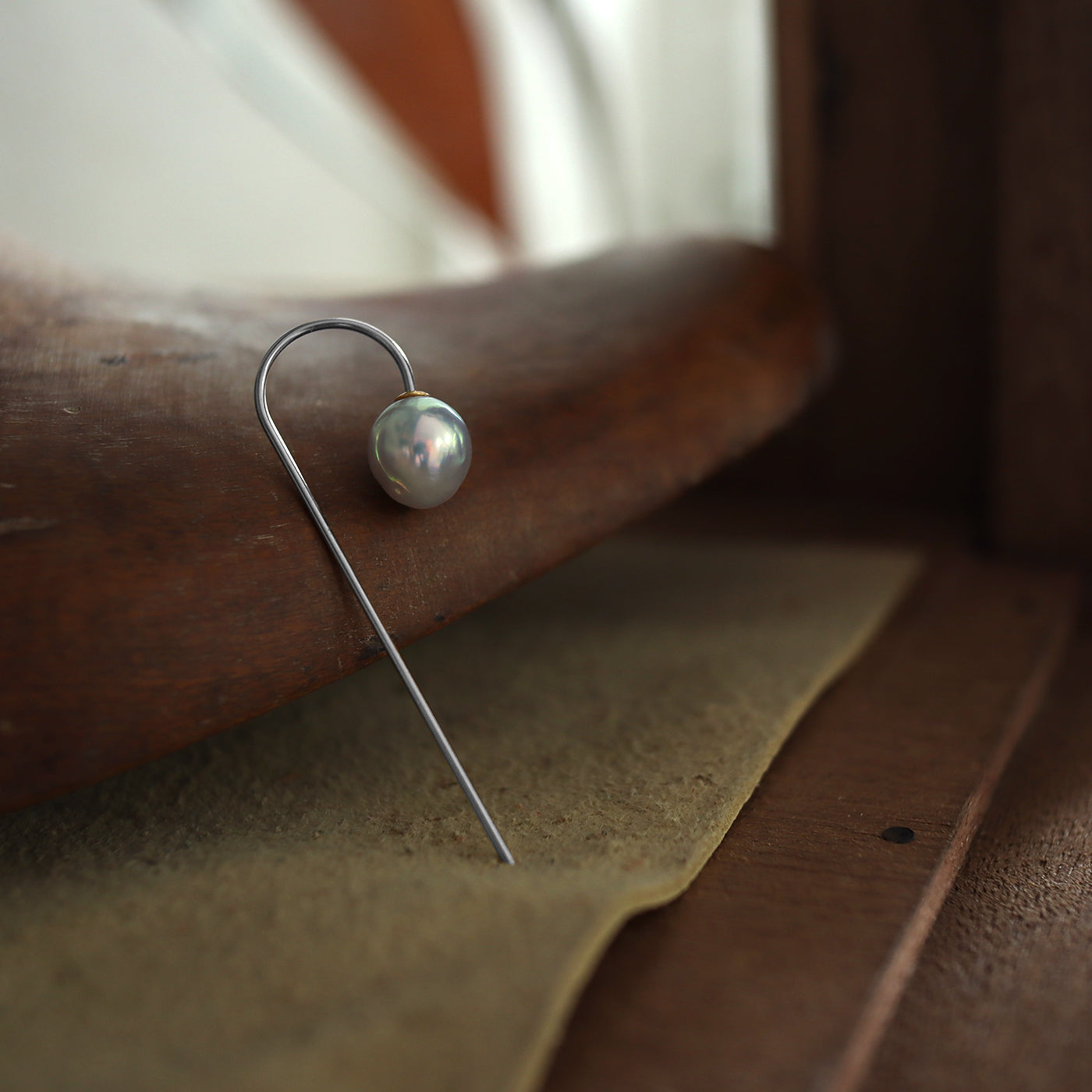 【BASE PARTS】Pt900 Wand Hook Pierced Earring
