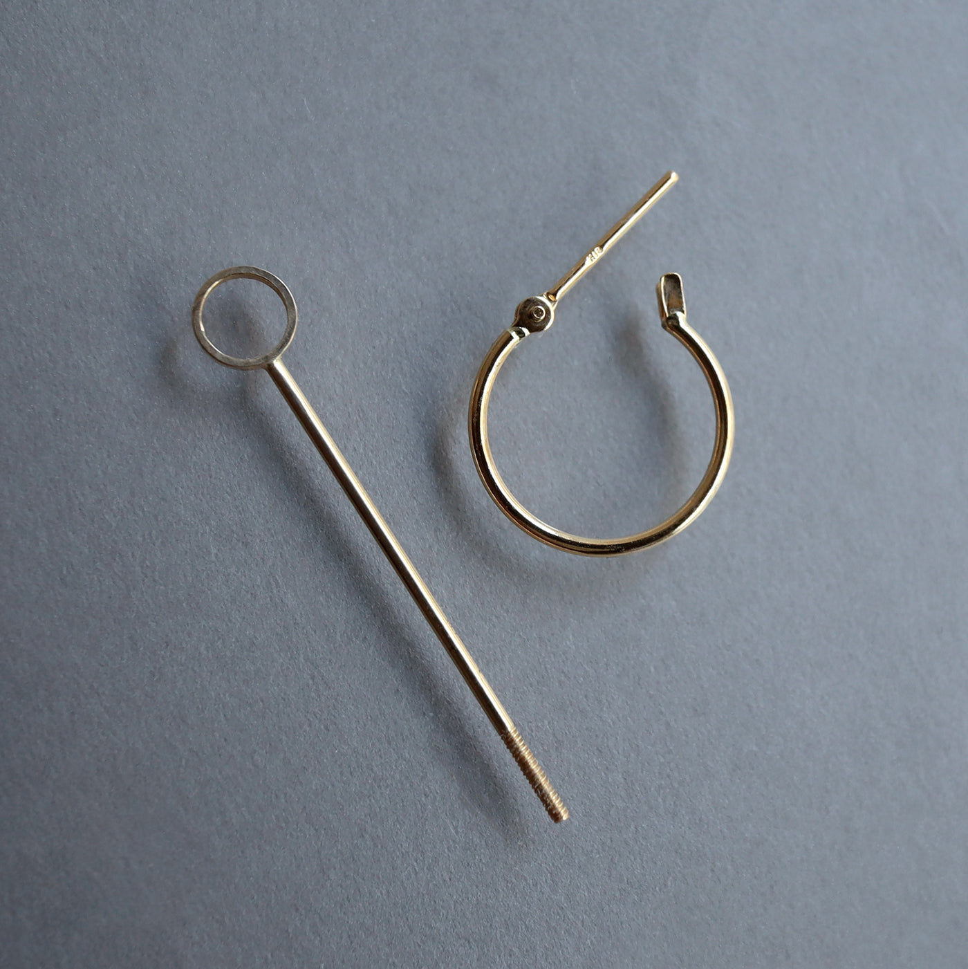 【BASE PARTS】K18YG Long Stick Charm Hoop Pierced Earring