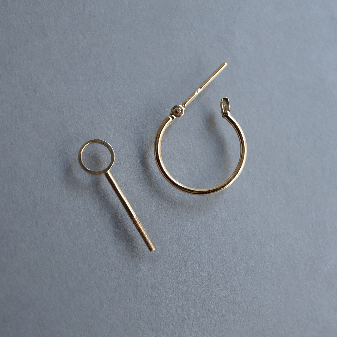 【BASE PARTS】K18YG Short Stick Charm Hoop Pierced Earring